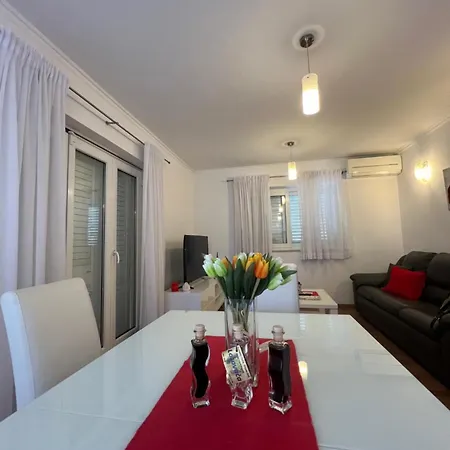 Apartment Violeta 1 With Private Terrace Dubrovnik Exterior photo