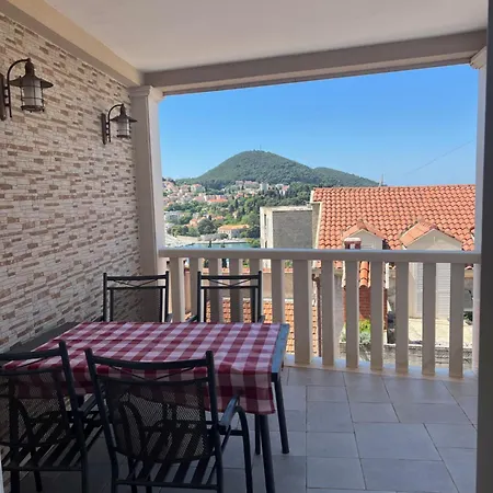 Apartment Violeta 1 With Private Terrace Dubrovnik Exterior photo