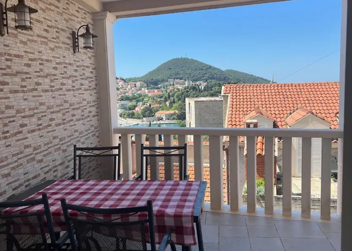 Apartment Violeta 1 With Private Terrace